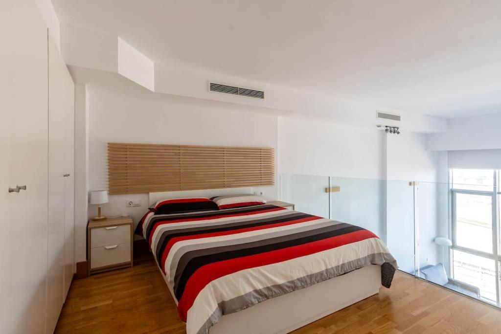 דירות ולנסיה Duplex Loft Apartamento Con Parking Gratis מראה חיצוני תמונה